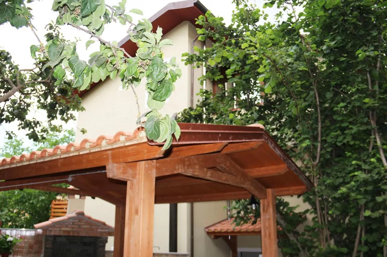 Casa Vacanze Il Giardino - Appartamento Nocciolo Aritzo 0*,